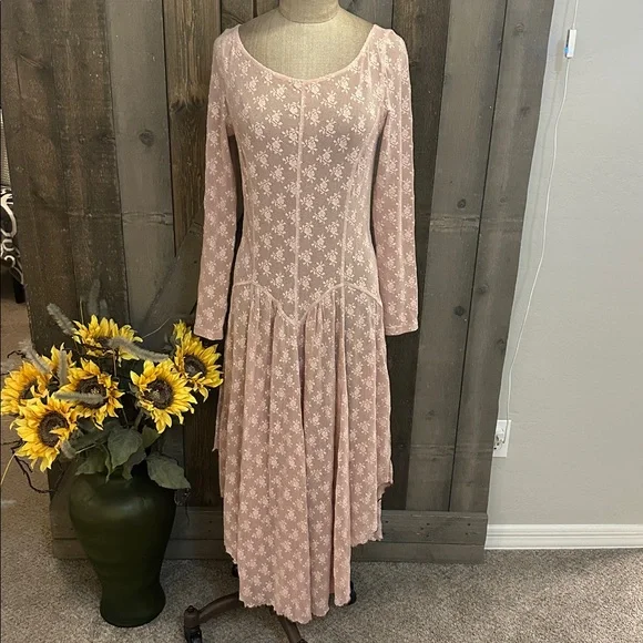 Free People Boho NWT Dial For Drama Dusty Rose Lace Midi Slip Dress | Size Med - Picture 5 of 12